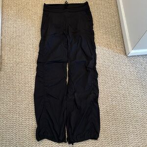 Lululemon - Black travel pant